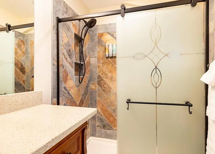 Holiday home Tranquil Retreat: Luxury At Mount Elden's Foothills, Steps From Route 66 And Mall *