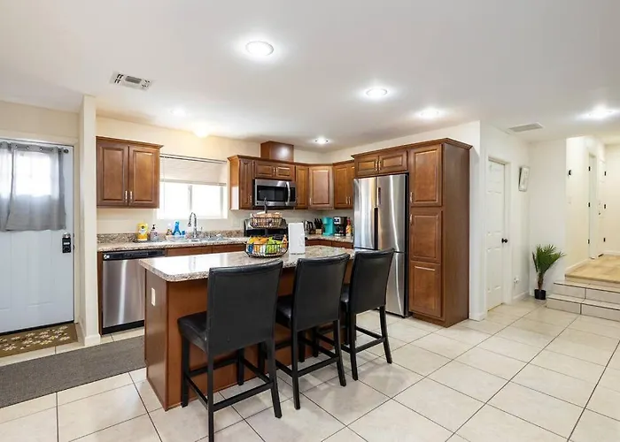 Tranquil Retreat: Luxury At Mount Elden's Foothills, Steps From Route 66 And Mall Flagstaff